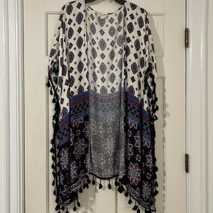 Misses OS Long Poncho Shaw w/Tassel trim